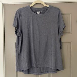 Athleta super soft and lightweight Tee